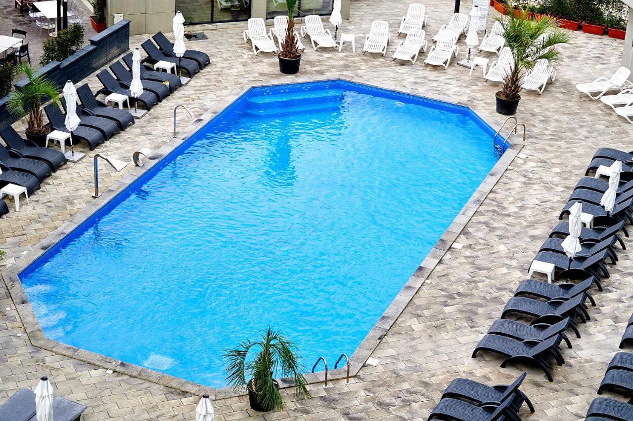 Moon Sea View Apartment - Spa N Pools Resort Mamaia Esterno foto