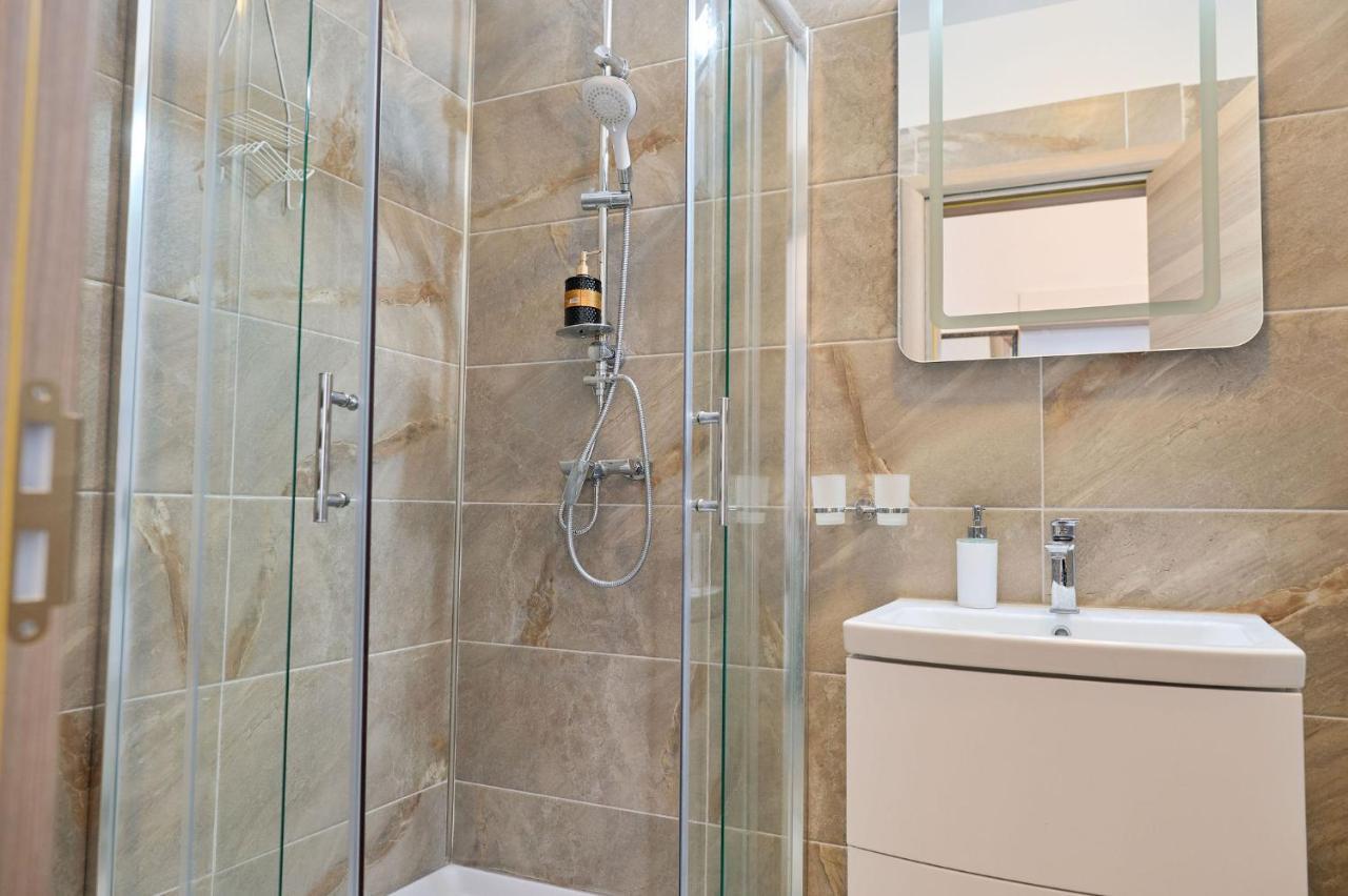 Moon Sea View Apartment - Spa N Pools Resort Mamaia Esterno foto