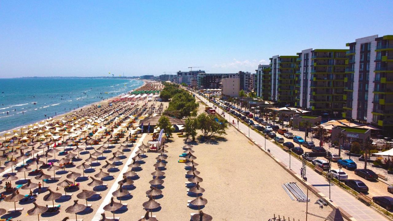 Moon Sea View Apartment - Spa N Pools Resort Mamaia Esterno foto